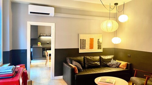 SIMONA's place. The center of Modena CIN IT036023C2V4ED6TF5 CIR 036023-AT-00032