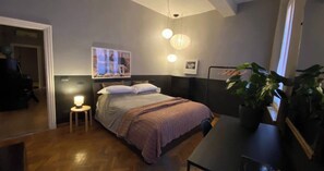 2 chambres, fer et planche à repasser, Wi-Fi, literie fournie