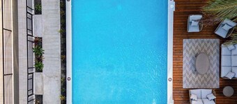 The Palms - King Suite