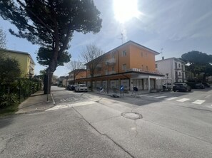 Apartamento, 1 quarto, sacada, vista para a cidade | Fachada