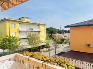 Apartamento, 1 quarto, sacada, vista para a cidade | Fachada