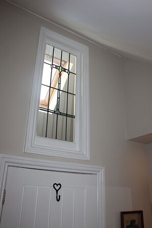 Interior - Bessie May Cottage (BROCKENHURST)