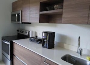 Private kitchen - Ideal for year-round surfing, hiking, tour agencies to various national parks 3 (Jacó)