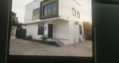 Tropical Oasis Retreat in Accra