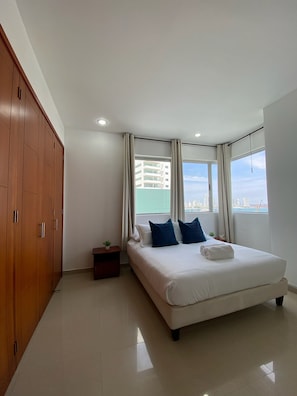 Apartment | 2 Schlafzimmer, hochwertige Bettwaren, Schreibtisch