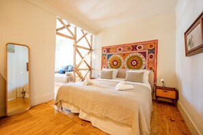 2 bedrooms, desk, iron/ironing board, Internet - GuestReady - Lisbon's Elegant Getaway (Lisbon)