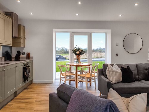 2 bedroom accommodation in Kilconquhar, near Leven