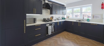 Cove Road Houses by Redwood Stays