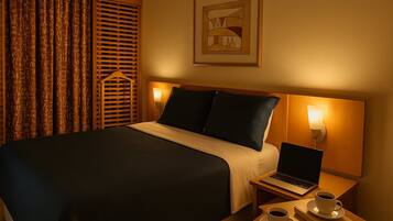 Suíte | 1 quarto, escrivaninha