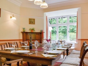 Dining - 6 bedroom accommodation in Okehampton (Okehampton)