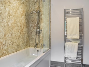 Towels - 6 bedroom accommodation in Okehampton (Okehampton)
