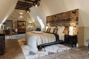 Grand Suite, Hill View | Premium bedding, individually decorated, individually furnished - Manoir de Laroque Delprat (Autoire)