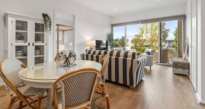 Little Cove - Safety Beach