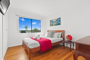 3 多间卧室、旅行婴儿床、WiFi、床单