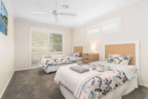 3 bedrooms, iron/ironing board, WiFi, bed sheets