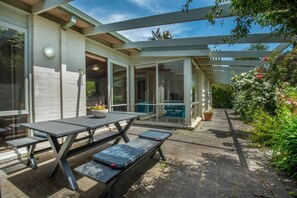 屋外ダイニングエリア