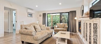Joan`s Beach Cottage