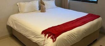 Pandeinge - Deluxe Double Room with Shower