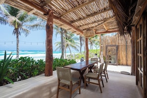 Outdoor dining - Casa Malinche - BEACH FRONT (Tulum)