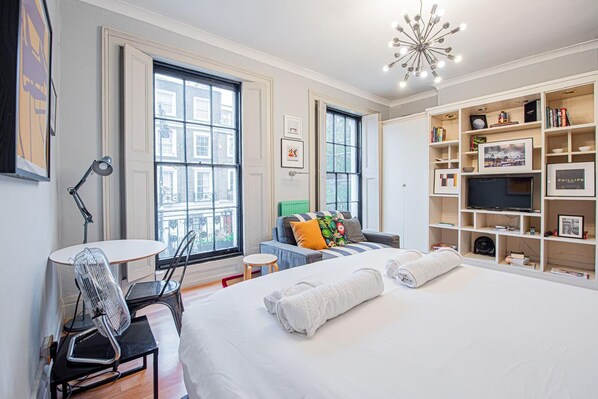 1 bedroom, iron/ironing board, free WiFi, bed sheets