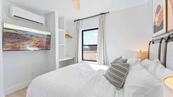 5 habitaciones, tabla de planchar con plancha, cuna de viaje y wifi