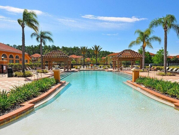 A heated pool - Last Minute Disney Getaway! Private Pool & Themed Bedrooms. Book Now! #112621 (Orlando)
