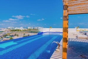 Utomhuspool