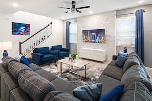 Smart TV - Last Minute Disney! Private Pool, Hot Tub, Game Room & Themed Bedrooms. Book Now! #105277 (Orlando)