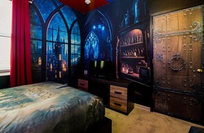 12 bedrooms, iron/ironing board, WiFi, bed sheets - Last Minute Disney! Private Pool, Hot Tub, Game Room & Themed Bedrooms. Book Now! #107421 (Orlando)