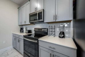Fridge, microwave, oven, stovetop - Disney Getaway! Townhouse with Private Pool. Book Now! #CG3435 (Orlando)