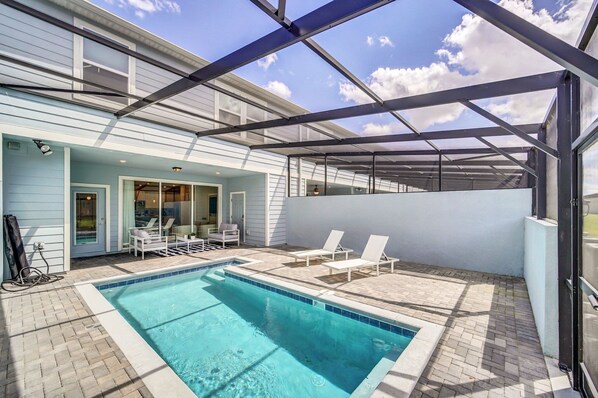 Opvarmet pool