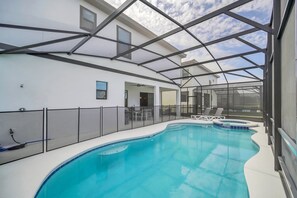 A heated pool - Last Minute Disney! Private Pool, Hot Tub, Game Room & Themed Bedrooms. Book Now! #113561 (Orlando)