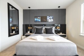 5 bedrooms, iron/ironing board, WiFi, bed sheets