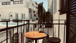 House | Outdoor dining - Apartment in the Heart of Tinos Town for 4 Guests (Tinos)