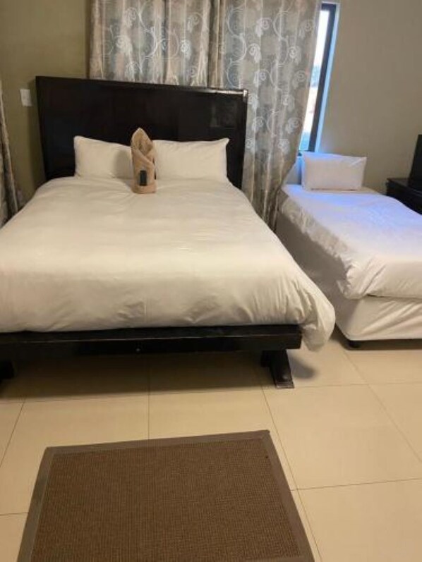 1 bedroom, WiFi, bed sheets