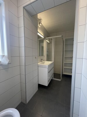 아파트 | 욕실 | 샤워 시설, 헤어드라이어, 타월