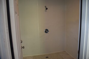 Kamar mandi bersama