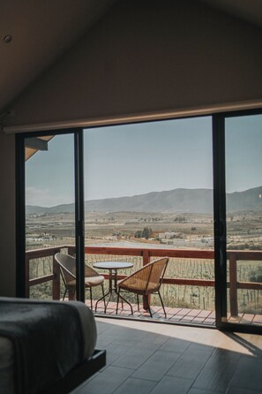 Luxury Studio, Valley View | Free WiFi - Cabins by 7 Valles (Valle de Guadalupe)