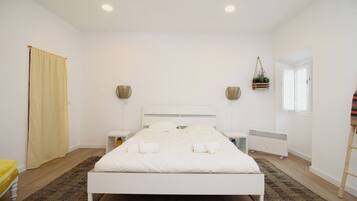 3 bedrooms, WiFi, bed sheets