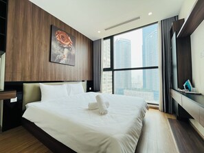Luxury Apartment, 2 Bedrooms, City View