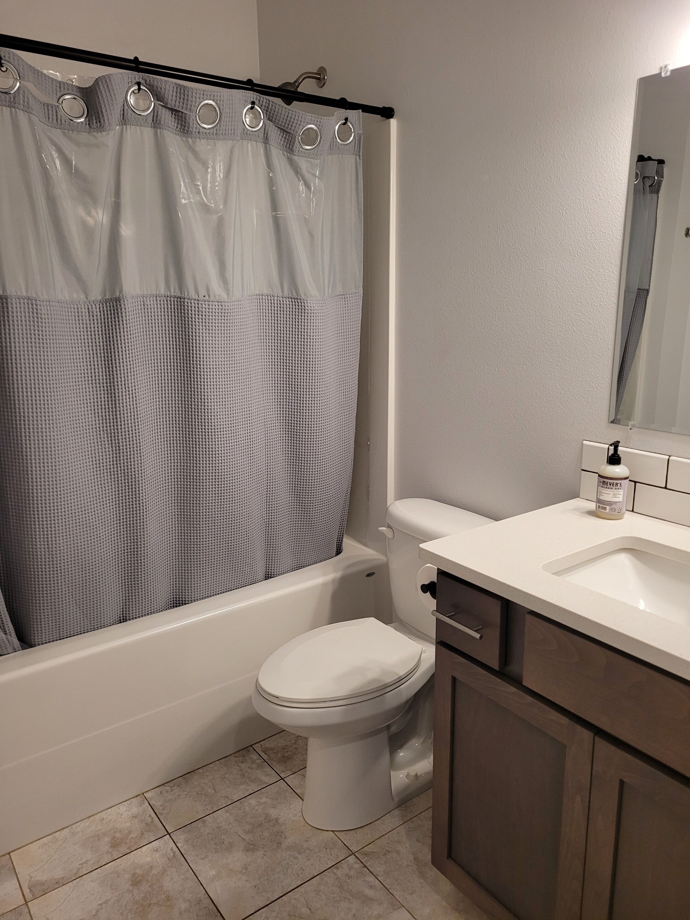 Cozy 3-bed home w/ WiFi, AC a block from the beach!