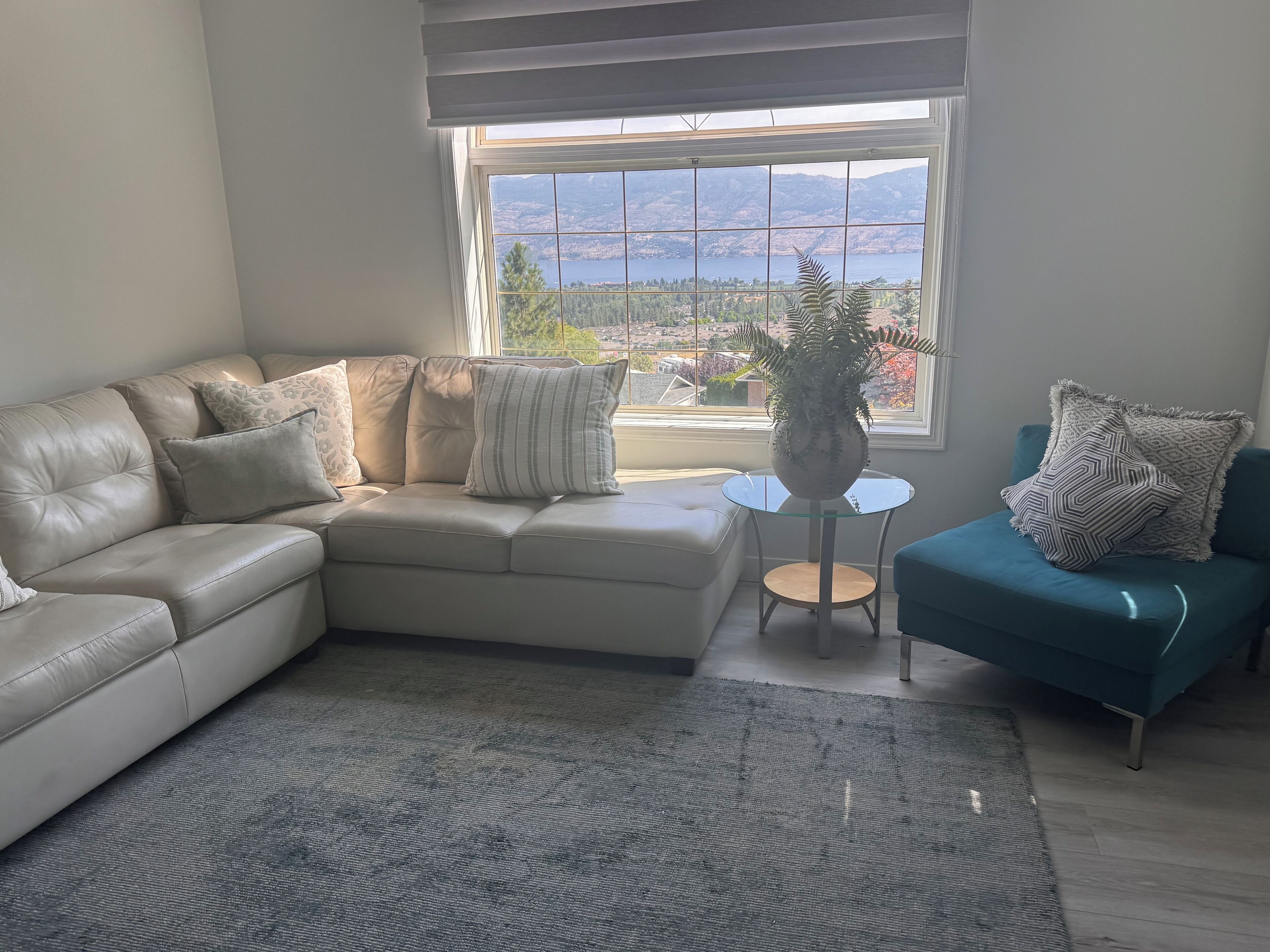 Smart-TV, Kamin, Tischfußball, Stereoanlage