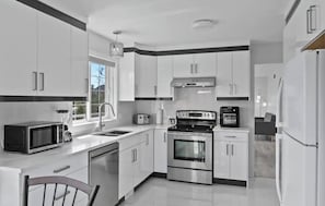 Fridge, microwave, oven, stovetop - The view you book it for! Okanagan Lake House (West Kelowna)