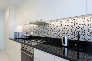 Oven, stovetop