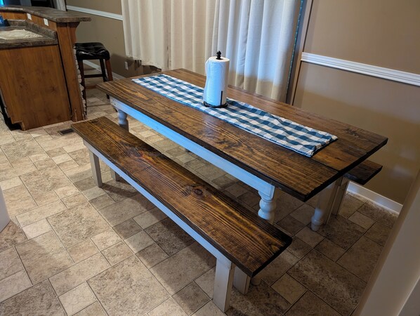 Dining - The Overlook at Robinson Point! (Mountain Home)