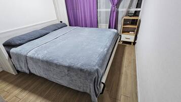 2 bedrooms, WiFi, bed sheets