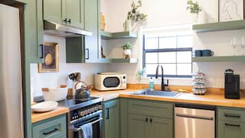 Microwave, oven, stovetop, dishwasher