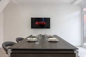 Dining - Sleek Retreat:Modern Home-Games Room&amp;Cinema&nbsp;Lounge (Greater Manchester)