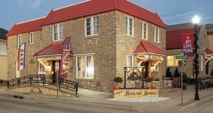 Elegant two room loft in historic downtown Excelsior Springs.