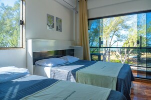 Quarto quádruplo, vista para a praia | Wi-Fi de cortesia